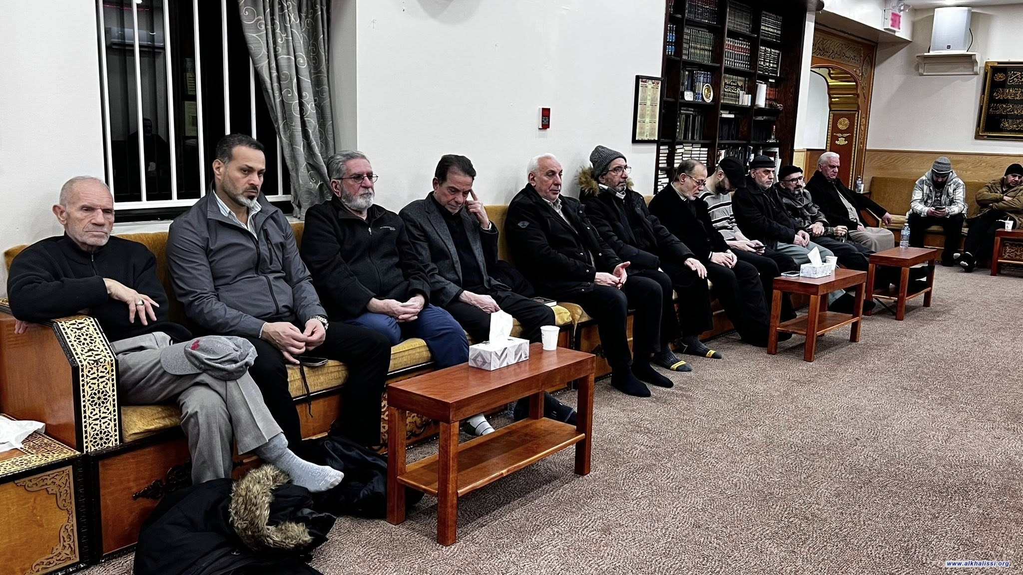 الجالية العراقية والعربية في مونتريال تُقيم مجلس عزاء لرحيل المرجع الديني الشيخ محمد مهدي الخالصي تزامناً مع ذكرى شهادة السيدة الزهراء (عليها السلام)