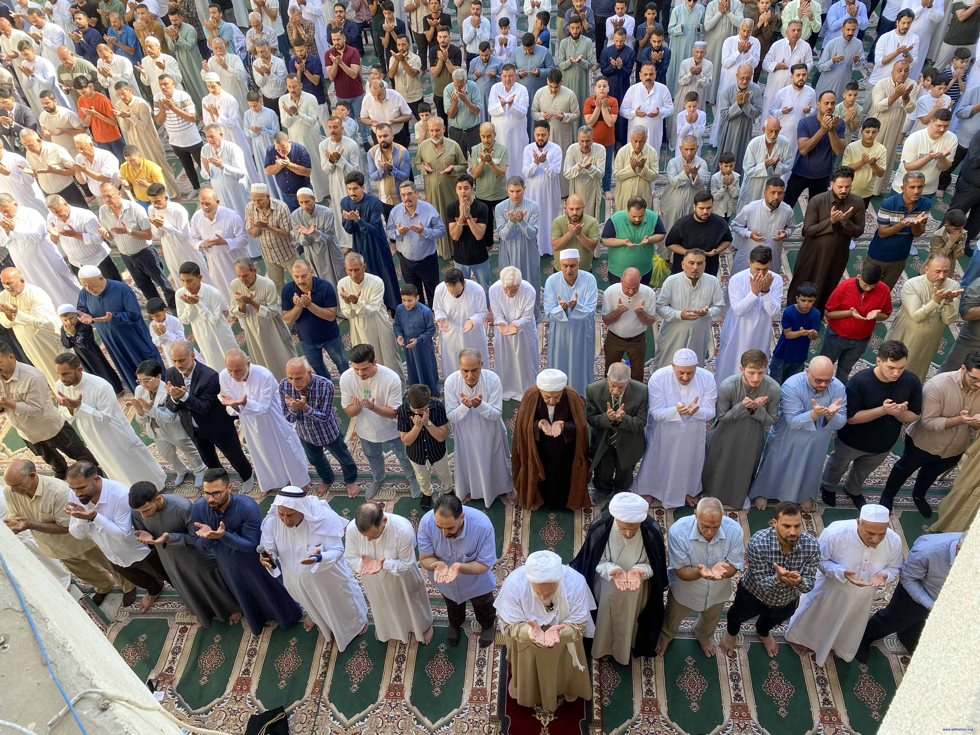 المرجع الخالصي خلال خطبة عيد الاضحى المبارك: الأمة لا تُنصر بالعبادات الصامتة.. والفساد في العراق امتدادٌ للطغيان والاحتلال